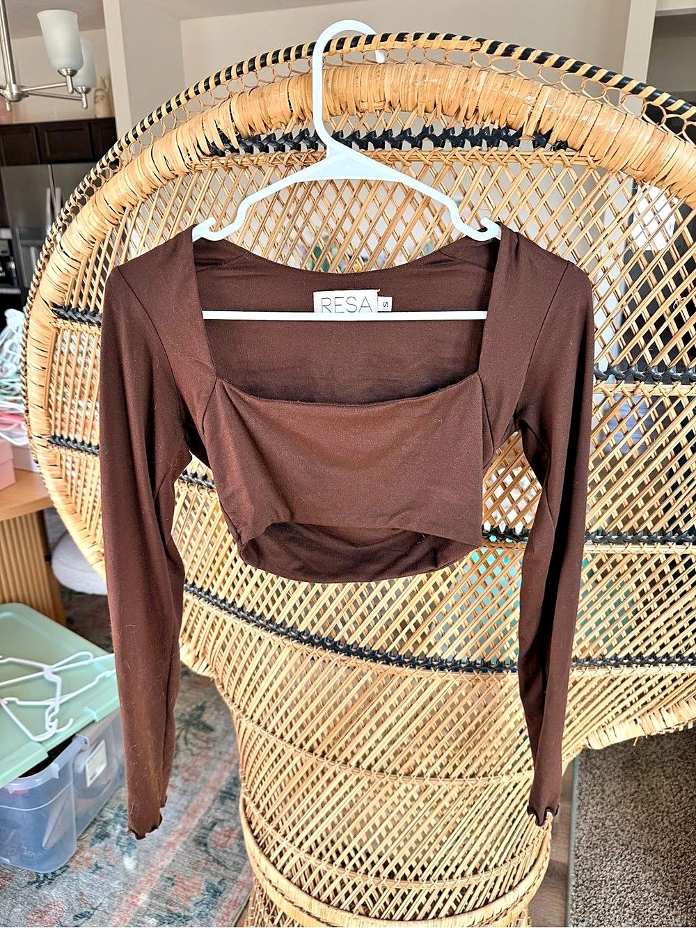 RESA Top Brown Long Sleeve Crop Top Size Small